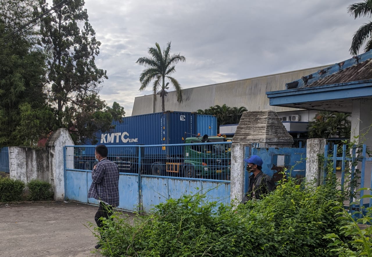Buruh PT TDK Mogok Kerja