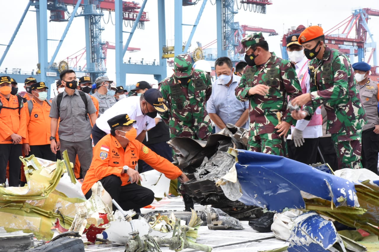 Jenazah Co-Pilot dan Dua Penumpang Teridentifikasi
