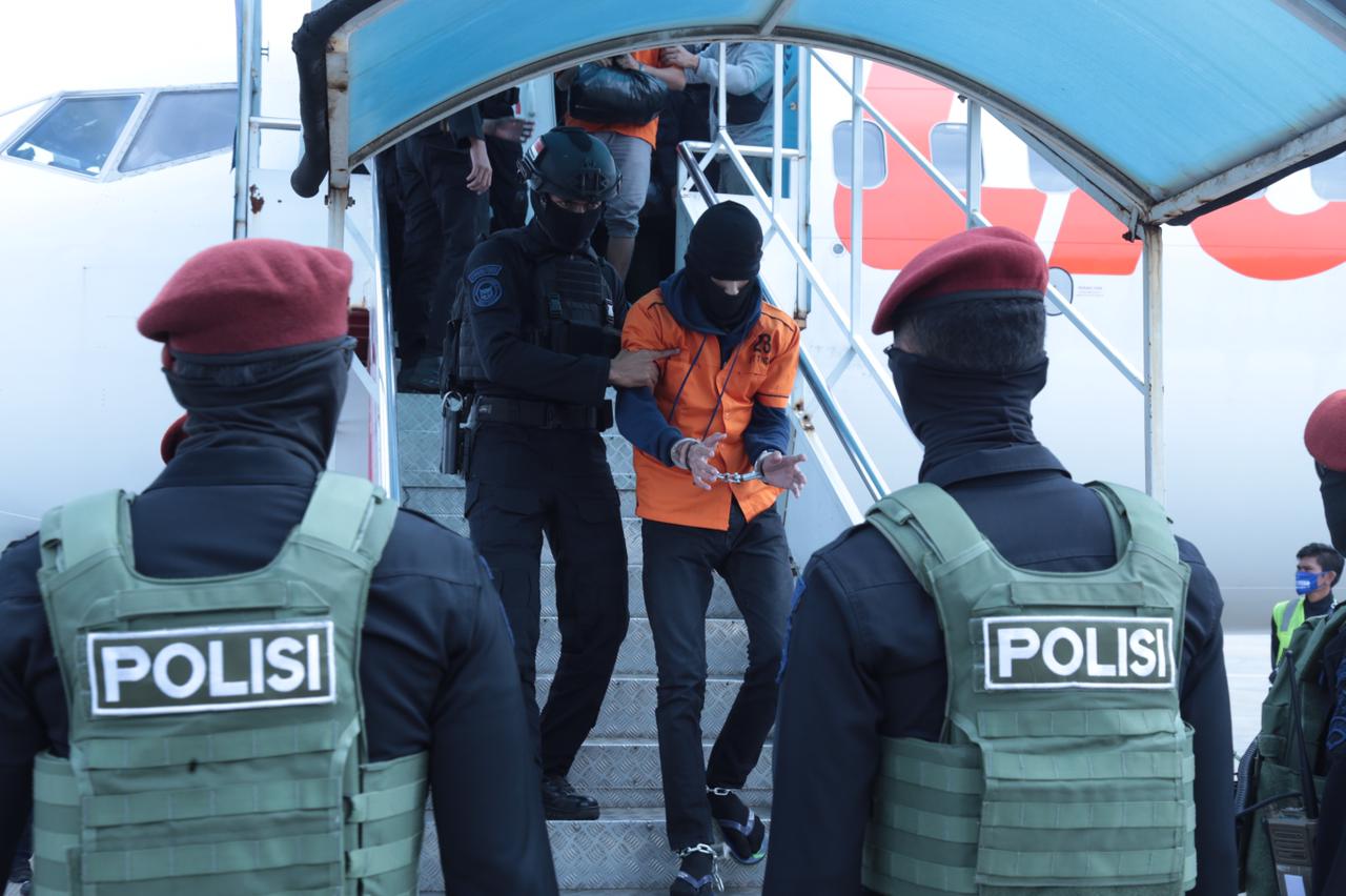 Diterbangkan Dari Makassar, 26 Terduga Teroris Ditahan di Cikeas
