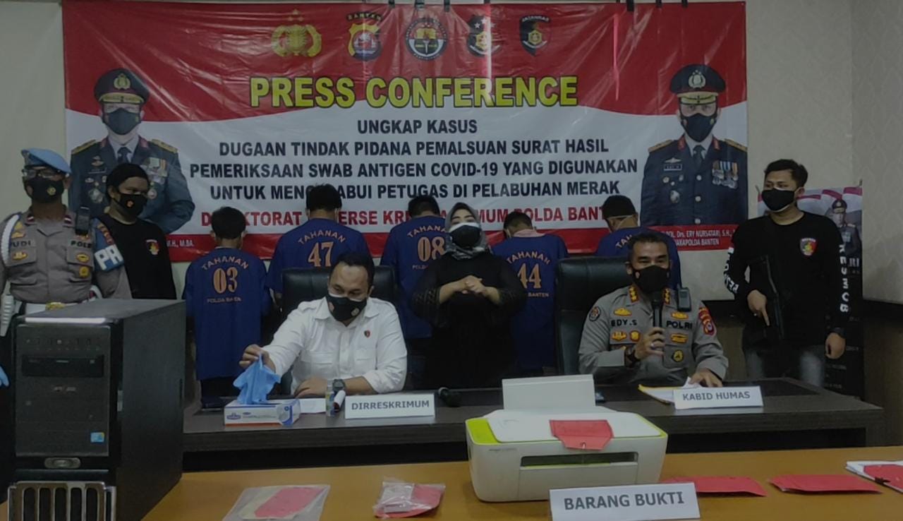 Polisi Tangkap Jasa Pemalsuan Surat Antigen di Pelabuhan Merak
