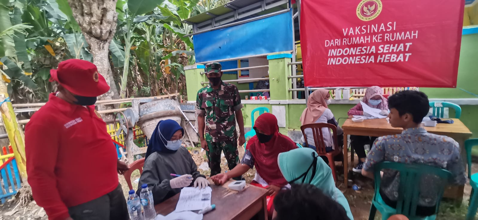 BIN Banten Vaksin Ribuan Warga Kecamatan Pontang Kabupaten Serang